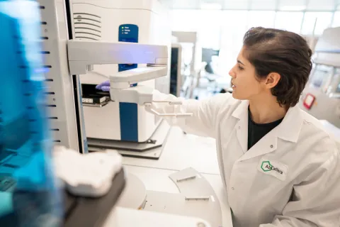 UBC Alumni Amy Hashemi working at AbCellera